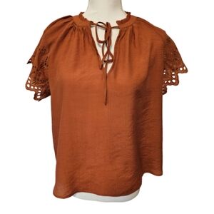 Chelsea & Theodore Orange Raglan Sleeve Eyelet Blouse Women's Size XS
